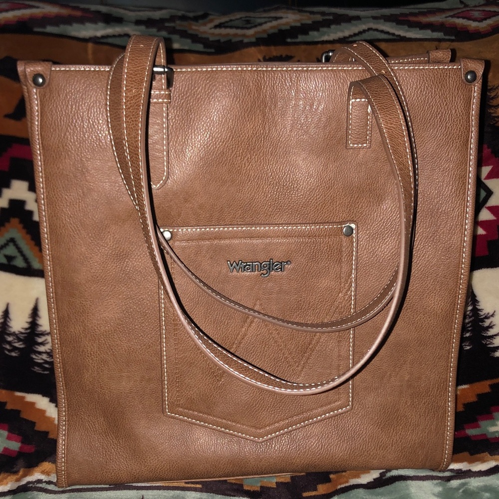 Wrangler Geometric Pattern Tote - Picture 2 of 6